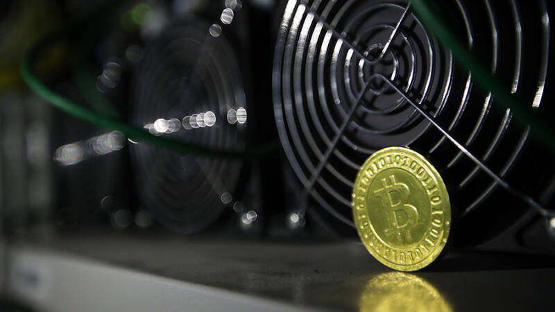 Стоимость биткоина превысила $45 тыс. впервые с 5 апреля 2022 года