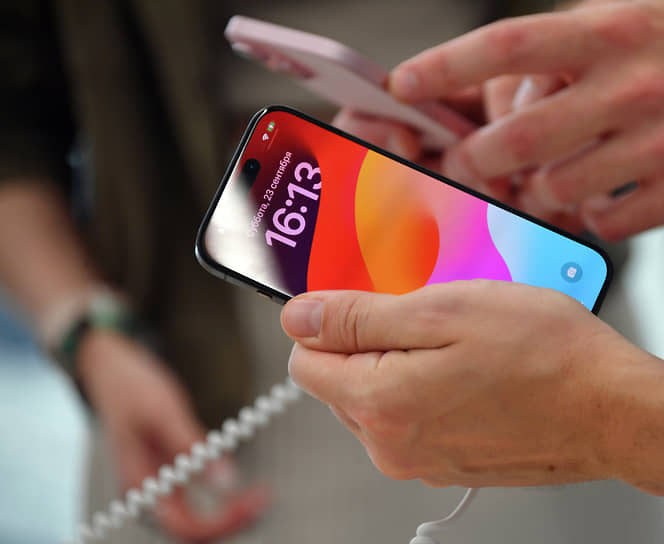 У iPhone не сезон