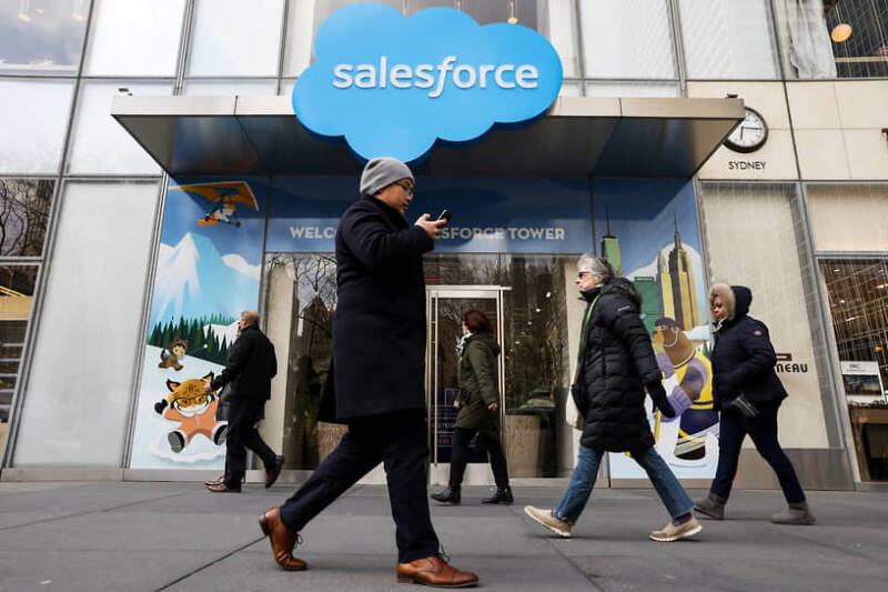 Salesforce инвестирует $4 млрд в Великобританию и открывает в Лондоне свой ИИ-хаб