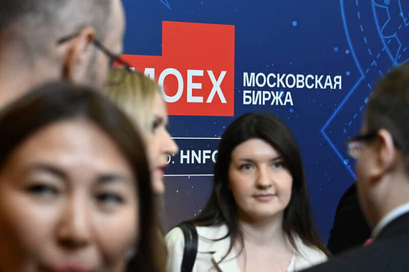 Индекс Мосбиржи полностью отыграл утреннее падение