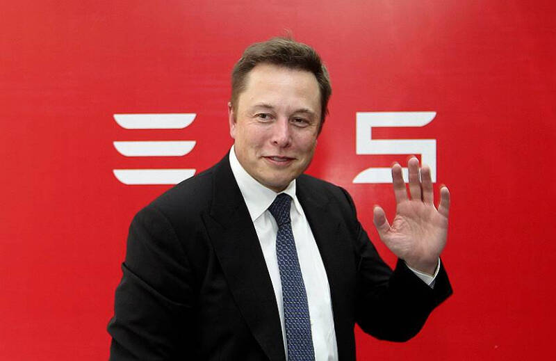 Акционеры Tesla одобрили выплату Илону Маску рекордного бонуса в $45 млрд