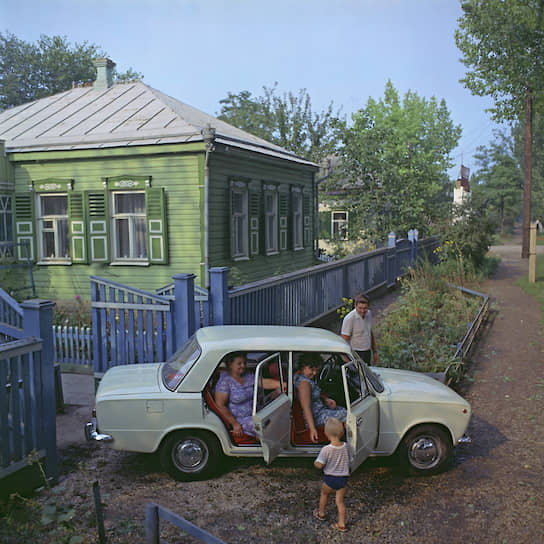 Производство, жизнелюбие, народность