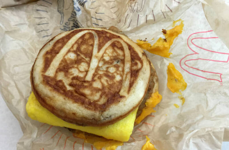 Из-за дефицита куриных яиц McDonald`s в Австралии сократил время завтраков